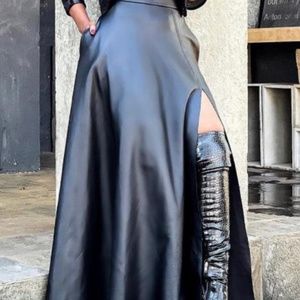 Leather skirt - NEW